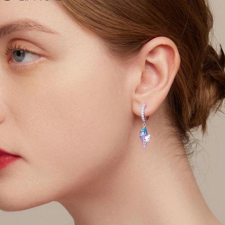 Dreamy Gradual Blue Conch Earrings - Charmadise