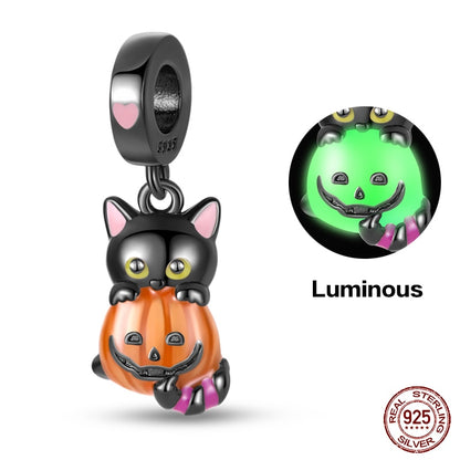 Black Cat On Pumpkin Luminous Charm Beads - Charmadise